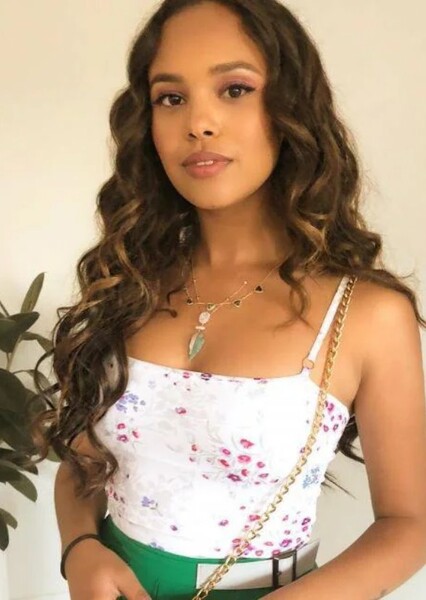 Alisha Boe photo