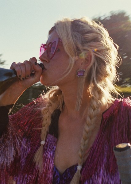 Alison Oliver photo