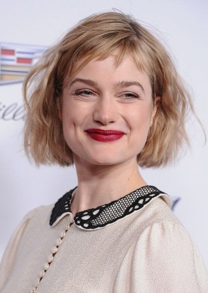 Alison Sudol photo