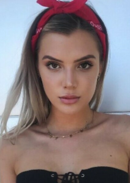 Alissa Violet photo