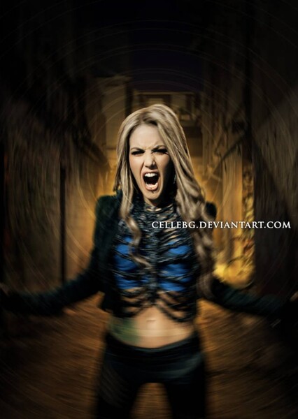 Alissa White-Gluz photo