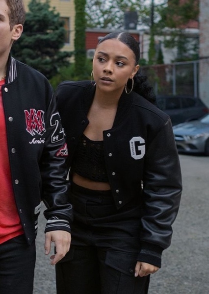 Alix Lapri photo