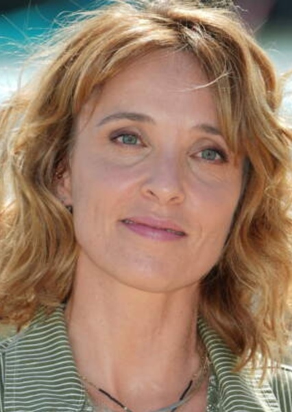 Alix Poisson photo