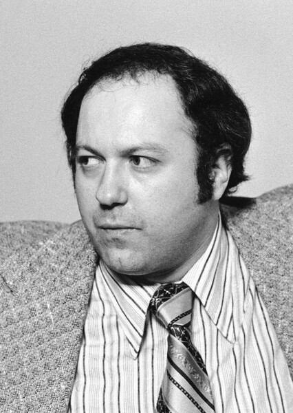 Allen Garfield photo