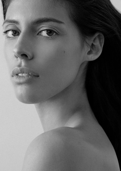 Alli Garcia photo