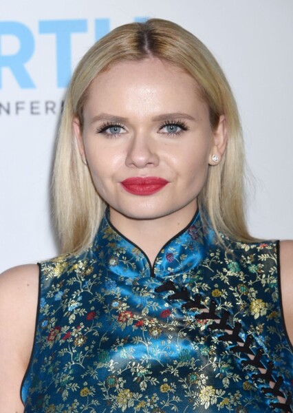 Alli Simpson photo