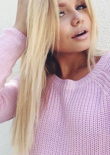 Alli Simpson photo