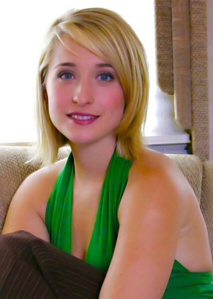 Allison Mack photo