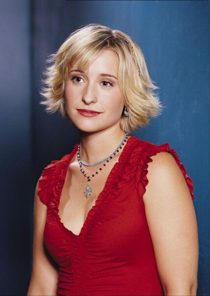 Allison Mack photo