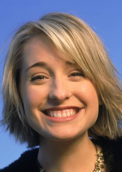 Allison Mack photo