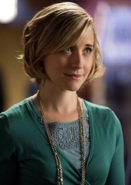 Allison Mack photo