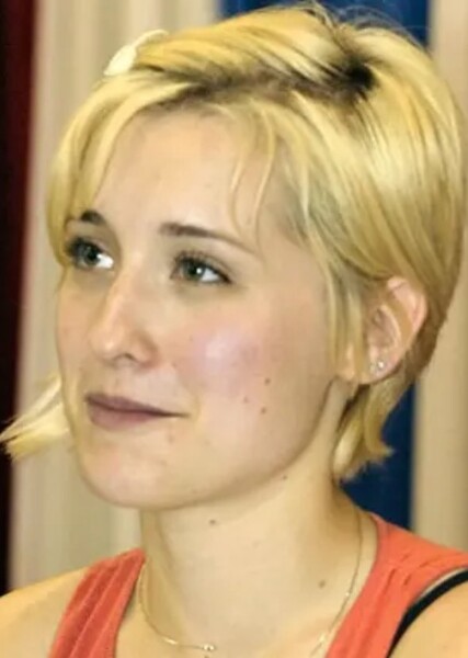 Allison Mack photo