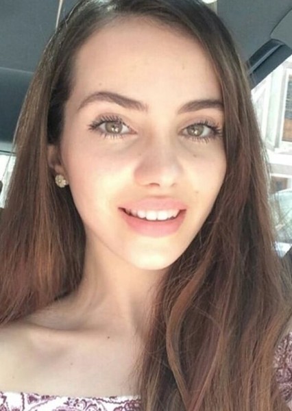 Almila Ada photo