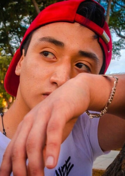Alonso Almendras photo