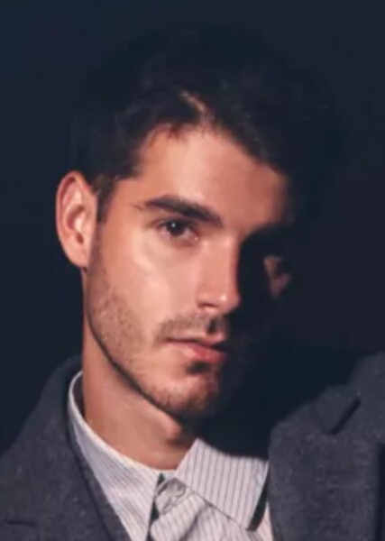 Alvaro Mel Height photo
