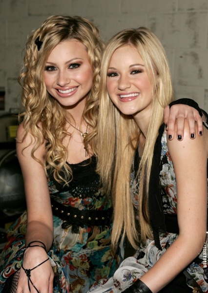 Aly & AJ photo