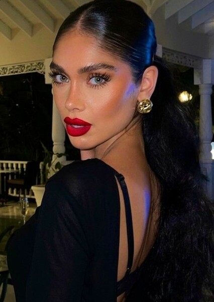 Aly Aleyna photo