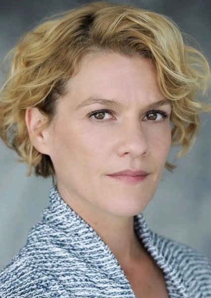 Aly Cranston photo
