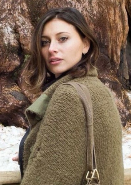 Aly Michalka photo