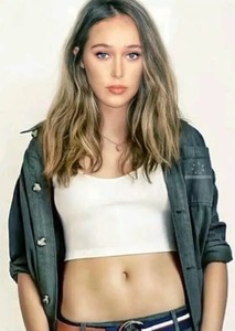 Photos of Alycia Debnam-Carey on myCast - Fan Casting Your Favorite Stories