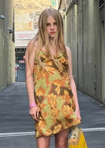 Alyla Browne photo