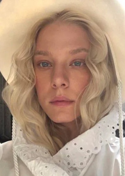 Alyona Mikhailova photo