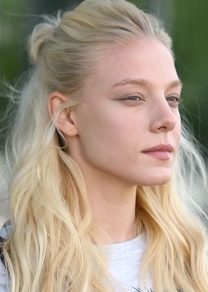 Alyona Mikhailova photo