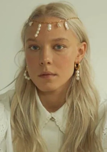 Alyona Mikhailova photo