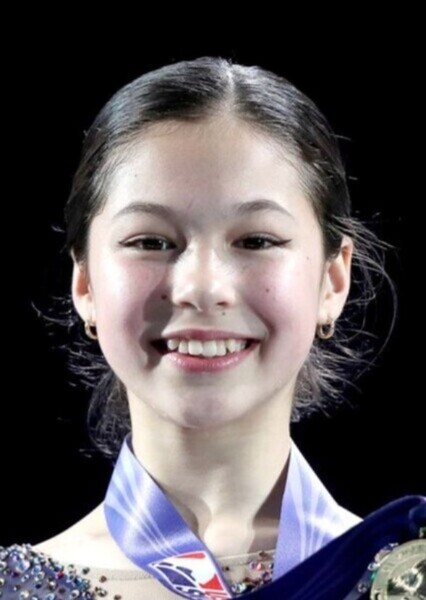 Alysa Liu photo