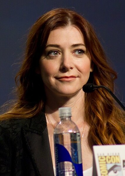 Alyson Hannigan photo