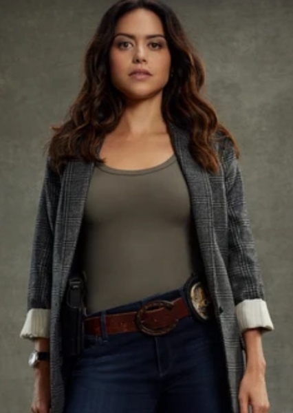 Alyssa Diaz photo