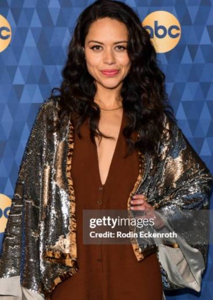 Alyssa Diaz photo