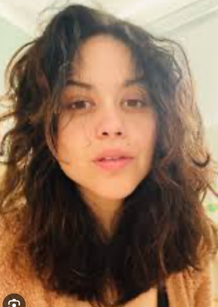 Alyssa Diaz photo