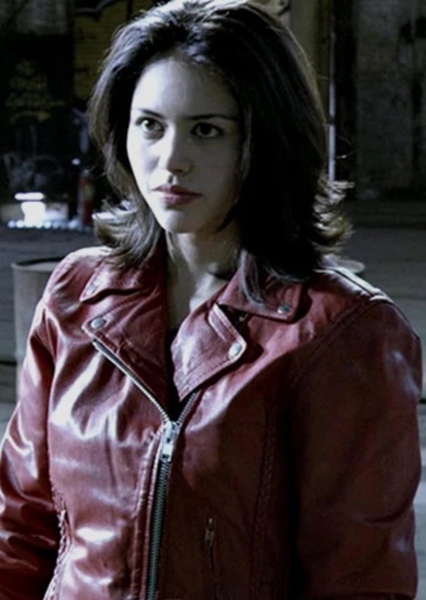 Alyssa Diaz photo