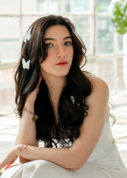 Alyssa Maria Melani photo