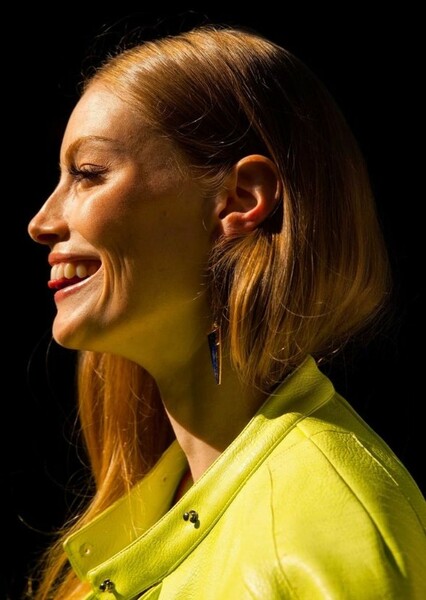 Alyssa Sutherland photo