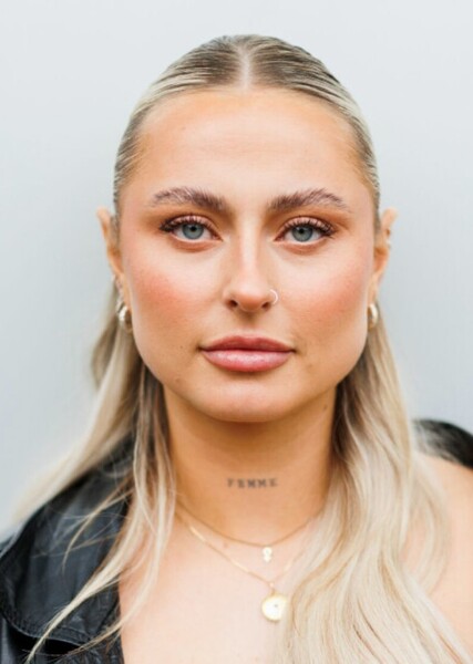 Amalie Olsen photo