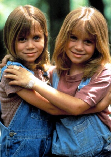 Amanda and Alyssa photo