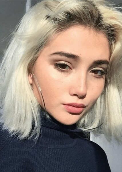 Amanda Arcuri photo