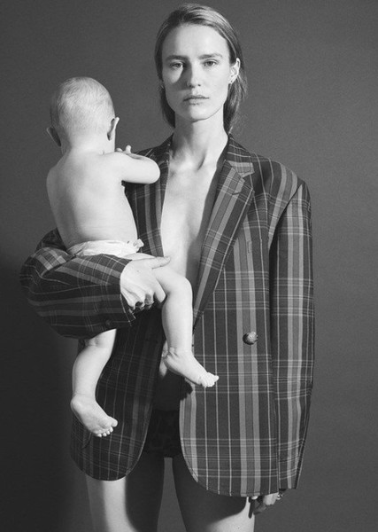 Amanda Collin photo