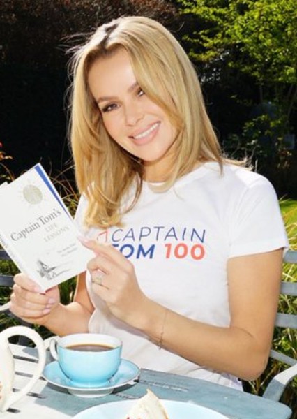 Amanda Holden photo