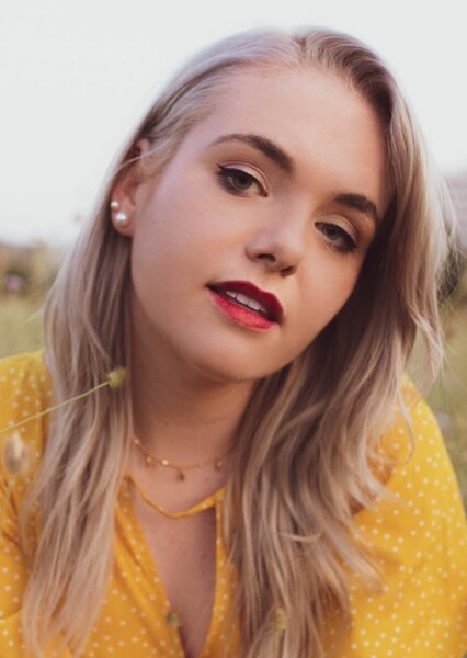 AmaLee photo