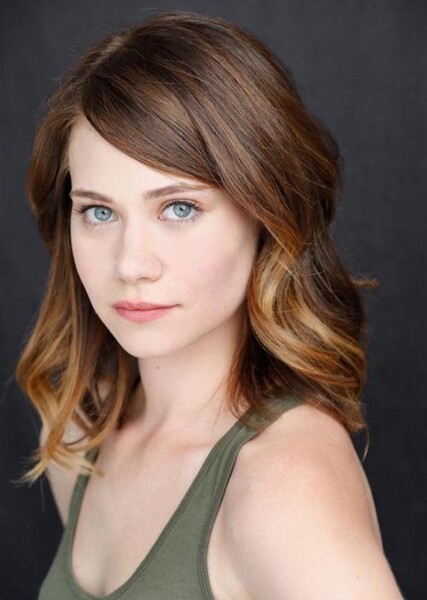 Amanda Leighton photo