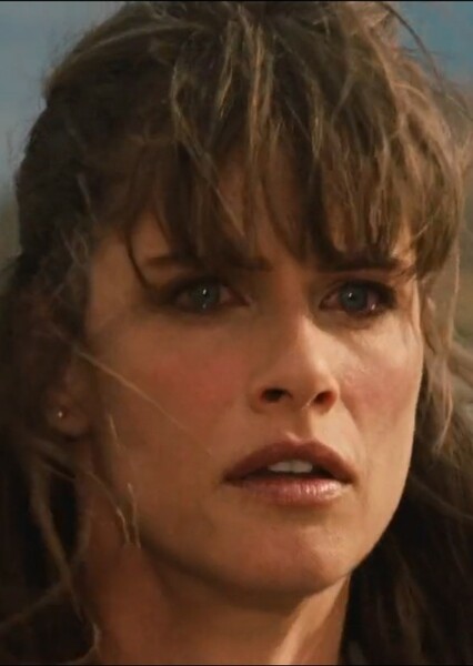 Amanda Peet photo