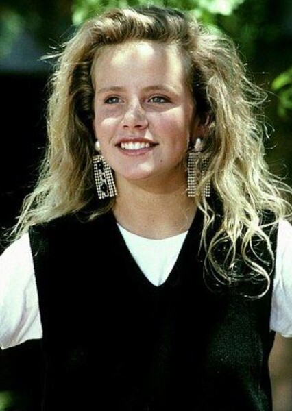 Amanda Peterson photo