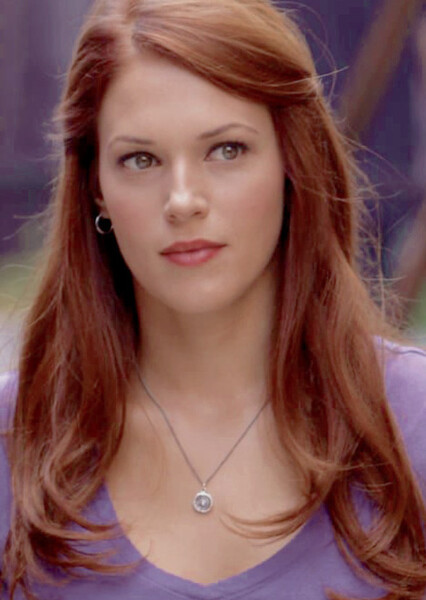 Amanda Righetti photo