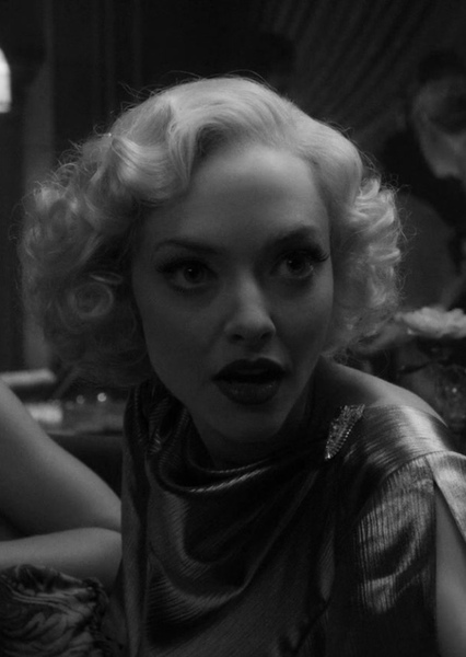 Amanda Seyfried photo