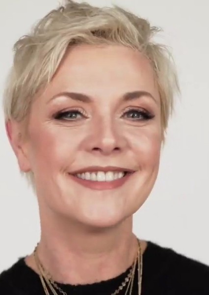 Amanda Tapping photo