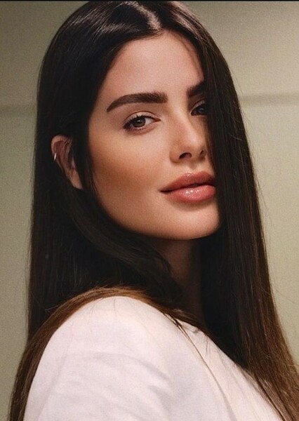 Amanda Wikhel photo