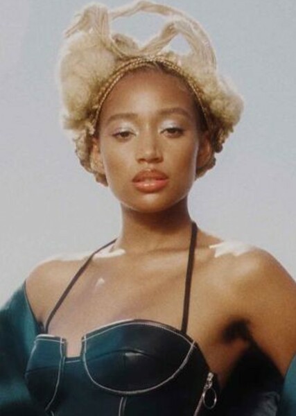 Amandla Stenberg photo